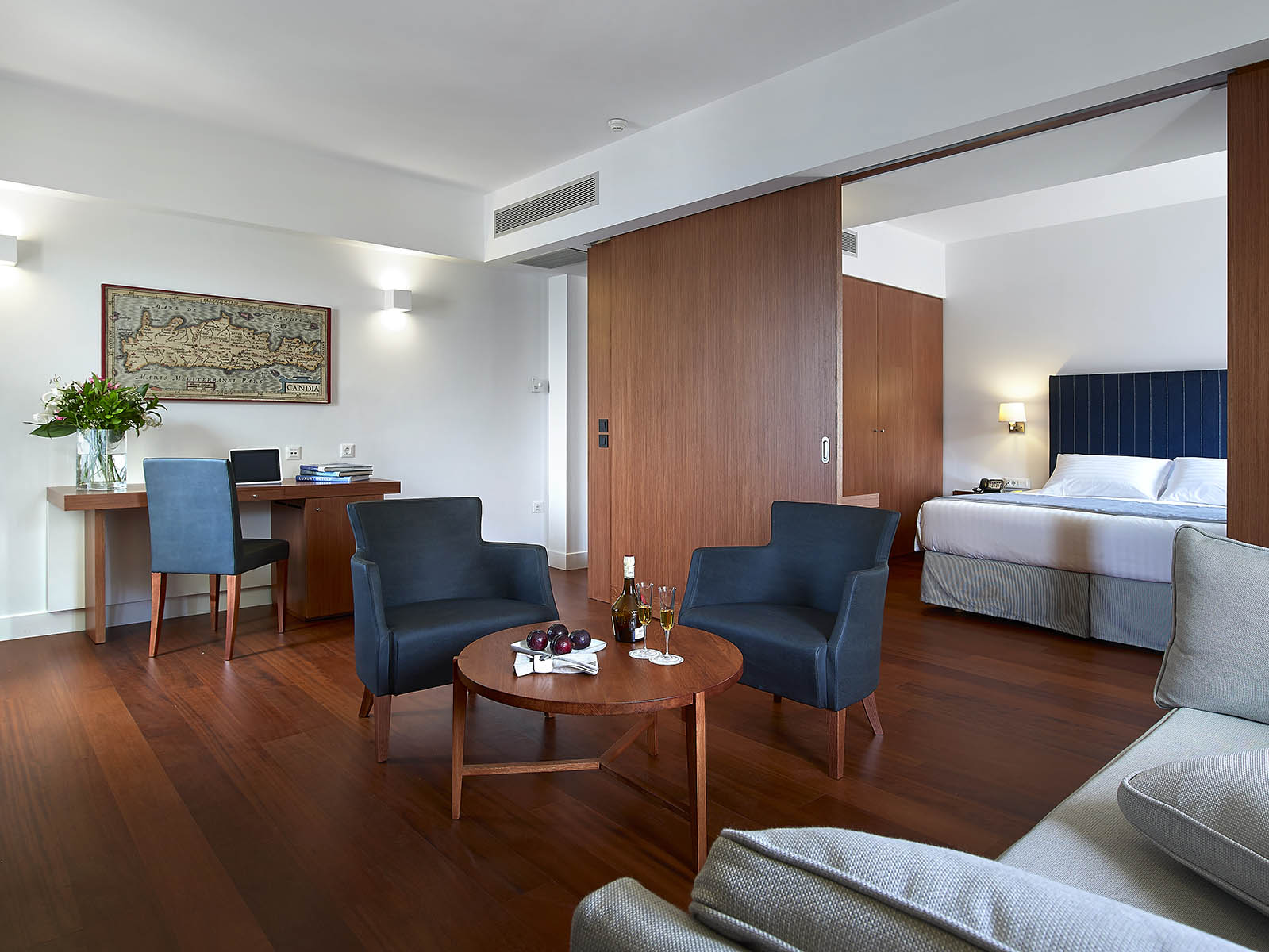 luxury accommodation in crete - Porto Veneziano Hotel